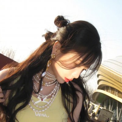 与白兰度共跳华尔兹